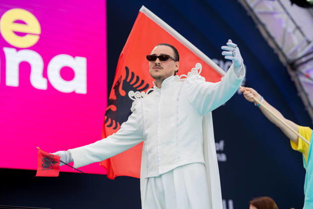 10.05.2026 - Europa, Österreich, Wien: Eröffnungszeremonie Turquoise Carpet Event des 70. Eurovision Song Contest 2026 am Rathausplatz; Alis mit dem Song Nan für Albanien Copyright: xLUKAxKOLANOVICx