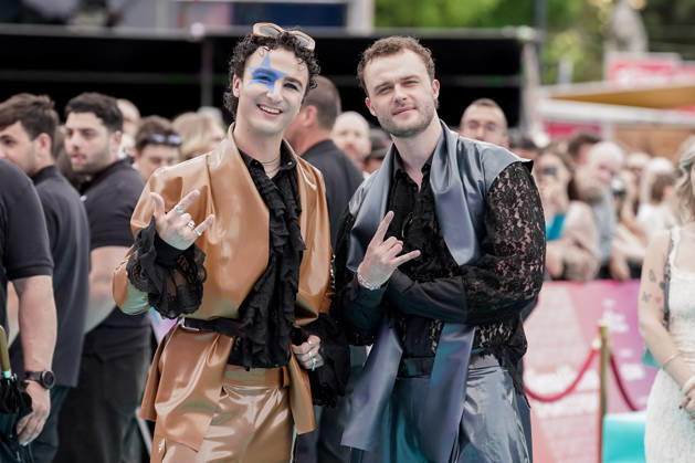 10.05.2026 - Europa, Österreich, Wien: Eröffnungszeremonie Turquoise Carpet Event des 70. Eurovision Song Contest 2026 am Rathausplatz; COSMO mit dem Song Tanzschein für Österreich Copyright: xLUKAxKOLANOVICx