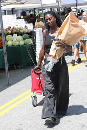 Celebrities enjoy the warm day on a quiet weekend while shopping at the Farmers Market Featuring: Jodie Turner-Smith Where: Studio City, California , United States When: 10 May 2026 Credit: H2Y INSTARimages EDITORIAL USE ONLY. NOT FOR USE BY NEWSPAPERS BASED IN THE UK. Copyright: xx instar55678708