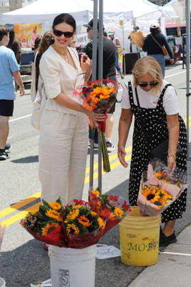 Celebrities enjoy the warm day on a quiet weekend while shopping at the Farmers Market Featuring: Natasha Blasick Where: Studio City, California , United States When: 10 May 2026 Credit: H2Y INSTARimages EDITORIAL USE ONLY. NOT FOR USE BY NEWSPAPERS BASED IN THE UK. Copyright: xx instar55678711