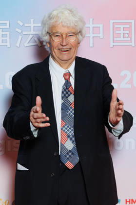 11 eme Festival du Cinéma Chinois en France au cinema Pathe Palace Arrivees des celebrites sur le tapis rouge Jean Jacques Annaud Opening of the 11th Chinese Film Festival in France at the Pathe Palace cinema in Paris 455754 2026 05 10  Copyright: xSebastienxFremontx xStarfacex STAR_455754_014