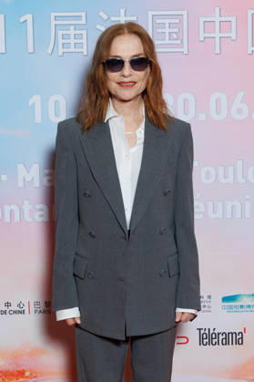 11 eme Festival du Cinéma Chinois en France au cinema Pathe Palace Celebrity arrivals on the red carpet Isabelle Huppert Opening of the 11th Chinese Film Festival in France at the Pathe Palace cinema in Paris 455754 2026 05 10  Copyright: xSebastienxFremontx xStarfacex STAR_455754_029