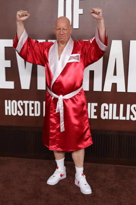 Los Angeles CA May 10: Jeff Ross. at The Roast Of Kevin Hart Red Carpet At Netflix Is A Joke Fest held at The Kia Forum in Los Angeles, CA. on May 10, 2026 Credit: AdMedia Los Angeles USA  - ZUMAa123 20260510_zaa_a123_095 Copyright: xADx