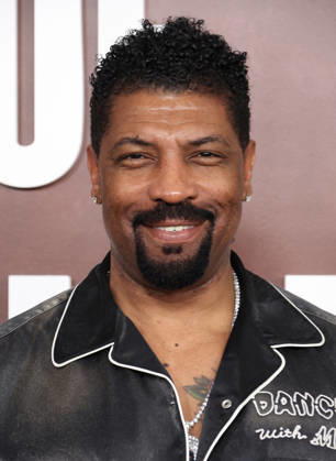 The Roast Of Kevin Hart Red Carpet At Netflix Is A Joke Fest - LA Deon Cole, At 2026 TCM Classic The Roast Of Kevin Hart Red Carpet At Netflix Is A Joke Fest At The Kia Forum In Los Angeles CA, USA on May 10 , 2026. Photo by Fati S ABACAPRESS.COM Los Angeles CA United States  Copyright: xFatixSadou ABACAPRESS.COMx
