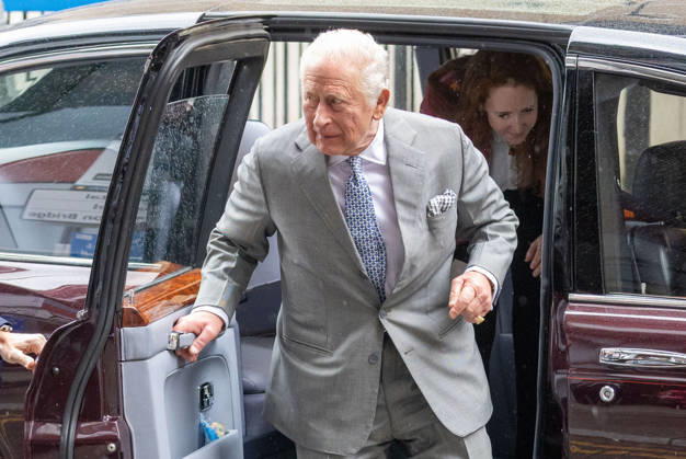 May 11, 2026, London, England, United Kingdom: King CHARLES III arrives at GuyÃ¢â‚¬â ¢s NHS Cancer Centre ahead of a visit. London United Kingdom  - ZUMAs262 20260511_zip_s262_011 Copyright: xTayfunxSalcix