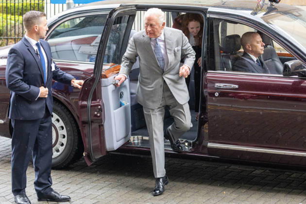 May 11, 2026, London, England, United Kingdom: King CHARLES III arrives at GuyÃ¢â‚¬â ¢s NHS Cancer Centre ahead of a visit. London United Kingdom - ZUMAs262 20260511_zip_s262_013 Copyright: xTayfunxSalcix