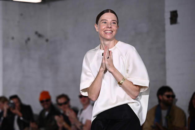 AUSTRALIAN FASHION WEEK, Australian designer Bianca Spender gestures to the audience after presenting her runway show, during Australian Fashion Week in Sydney, Tuesday, May 12, 2026. ( NO ARCHIVING SYDNEY NEW SOUTH WALES AUSTRALIA  Copyright: xDANxHIMBRECHTSx 20260512148360446130
