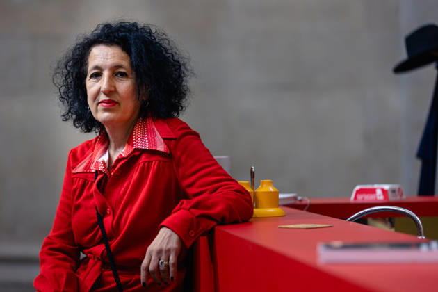 When Words Fall Silent, Cinema Speaks by Zineb Sedira at Tate Britain, London, UK 12 May 2026 Algerian-French artist Zineb Sedira poses with her new commission When Words Fall Silent, Cinema Speaks in the Duveen Galleries at Tate Britain, London, UK, on 12 May 2026. The large-scale immersive installation, the artist s largest UK commission to date, draws on family archives and the history of cinema to explore themes of memory, migration and trauma., Credit:Pete Speller Avalon Copyright: xPetexSpellerx xAvalonx 1098288704