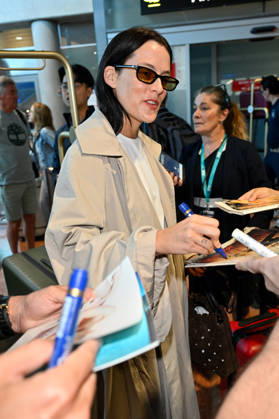 Cannes Riley Keough At Nice Airport JR Riley Keough is seen at Nice airport ahead 79th Cannes Film Festival in Nice, France on May 12, 2026. Photo by Julien Reynaud APS-Medias ABACAPRESS.COM Nice France  Copyright: xReynaudxJulien APS-Medias ABACAx