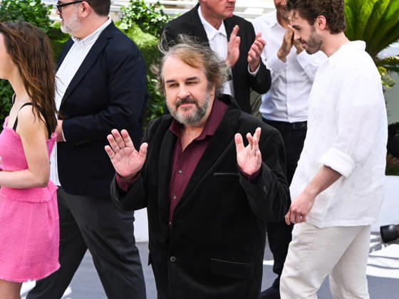 IPA84595787 - Cannes, 79th Cannes Film Festival 2026, Photocall Palma d™oro d™onore a Peter Jackson Nella foto: Peter Jackson con i figli Katie Jackson e Billy Jackson  Copyright: xAlbertoxTerenghix xPoolxPhotoxEventsx07x 84595787