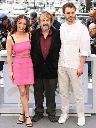 IPA84595758 - Cannes, 79th Cannes Film Festival 2026, Photocall Palma d™oro d™onore a Peter Jackson Nella foto: Peter Jackson con i figli Katie Jackson e Billy Jackson  Copyright: xAlbertoxTerenghix xPoolxPhotoxEventsx07x 84595758