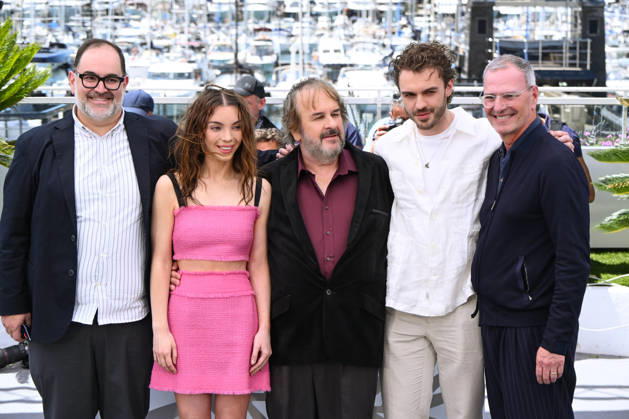 IPA84595781 - Cannes, 79th Cannes Film Festival 2026, Photocall Palma d™oro d™onore a Peter Jackson Nella foto: Carlos Ramirez Laloli, Katie Jackson, Peter Jackson, Billy Jackson and Ken Kamis  Copyright: xAlbertoxTerenghix xPoolxPhotoxEventsx07x 84595781