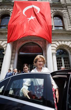 Queen Mathilde of Belgium pictured after a visit to Istanbul University, on day three of a Belgian economic mission to Turkey, in Istanbul on Tuesday 12 May 2026. The Queen of the Belgians is visiting Turkey from 10 to 14 May.  BENOITxDOPPAGNE 173588957