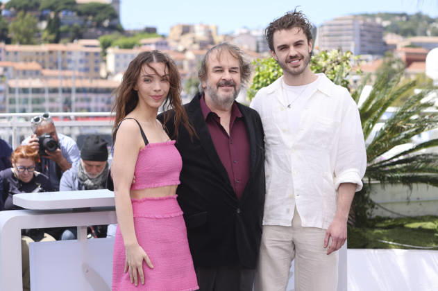 Katie Jackson, Peter Jackson und Billy Jackson beim Photocall zur Verleihung der Goldenen Ehrenpalme auf dem Festival de Cannes 2026 79 Internationale Filmfestspiele von Cannes am Palais des Festivals. Cannes, 12.05.2026