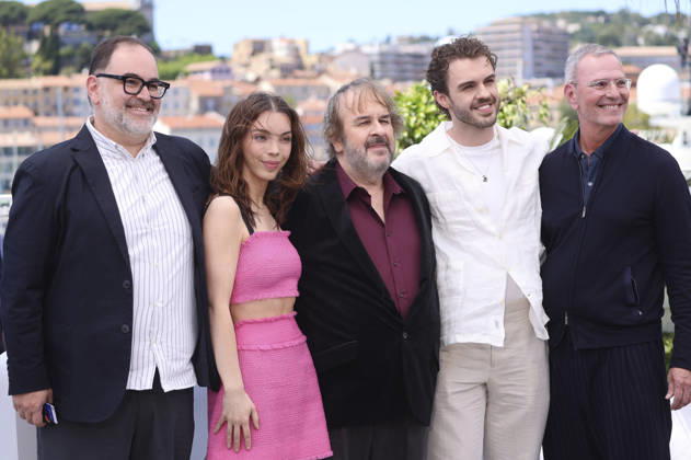 Carlos Ramirez Laloli, Katie Jackson, Peter Jackson, Billy Jackson und Ken Kamis beim Photocall zur Verleihung der Goldenen Ehrenpalme auf dem Festival de Cannes 2026 79 Internationale Filmfestspiele von Cannes am Palais des Festivals. Cannes, 12.05.2026