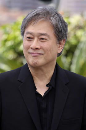 Park Chan-wook beim Photocall mit der Jury auf dem Festival de Cannes 2026 79 Internationale Filmfestspiele von Cannes am Palais des Festivals. Cannes, 12.05.2026