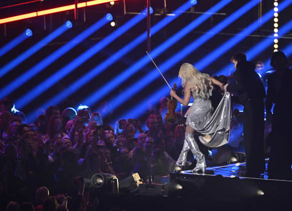 VIENNA, AUSTRIA 20260512 Linda Lampenius and Pete Parkkonen representing Finland with the entry Liekinheitin during the third rehearsal for the semi-final 1 of the 70th edition of the Eurovision Song Contest ESC in Wiener Stadthalle in Vienna, Austria, Tuesday, May 12, 2026 VIENNA AUSTRIA x10070x  Copyright: xJessicaxGow TTx EUROVISION 2026 GENREP 3 SEMIFINAL 1 YDqFkP6puoI