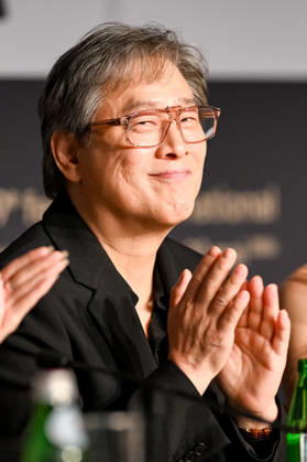 79ème Festival International du Film de Cannes Press conference with jury 79th International Cannes Film Festival Press junket with jury members 455832 2026 05 12 France Park, Chan Wook  Copyright: xEstellexCarlierx xStarfacex STAR_455832_011