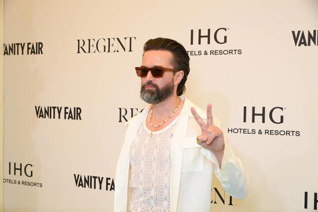 Emmett J Scanlan at the photocall of the Vanity Fair event on the beach of the Carlton Hotel during the 79th International Film Festival in Cannes, France, May 12, 2026 Lionel Urman Bestimage Celebs attend the Vanity Fair Lunch during the 79th annual Cannes Film Festival at Carlton Beach Club on May 12, 2026 in Cannes, France Paris France  Copyright: xLIONELxURMANxx xBESTIMAGExLIONELxURMANxx xBESTIMAGEx