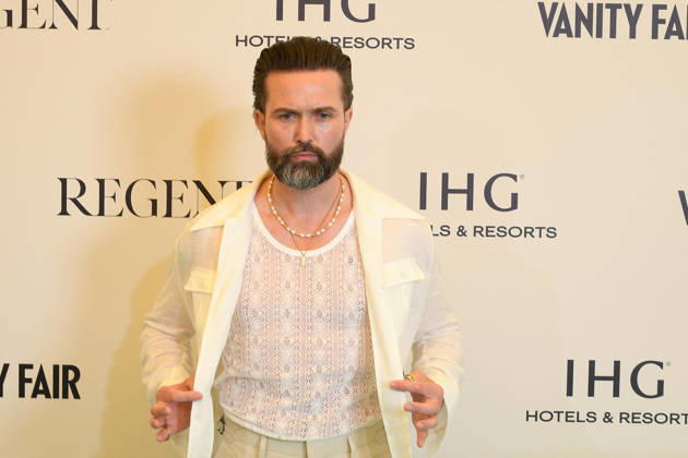 Emmett J Scanlan at the photocall of the Vanity Fair event on the beach of the Carlton Hotel during the 79th International Film Festival in Cannes, France, May 12, 2026 Lionel Urman Bestimage Celebs attend the Vanity Fair Lunch during the 79th annual Cannes Film Festival at Carlton Beach Club on May 12, 2026 in Cannes, France Paris France  Copyright: xLIONELxURMANxx xBESTIMAGExLIONELxURMANxx xBESTIMAGEx