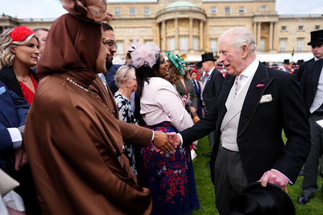 Royal Garden Party at Buckingham Palace King Charles III (right) greets guests during a Royal Garden Party at Buckingham Palace, London, to celebrate frontline workers from across the United Kingdom and recognise the dedication and contribution of those who serve their communities through volunteering, supporting charitable causes and working for emergency services. Picture date: Tuesday May 12, 2026., Credit:Aaron Chown PA ROTA - B68 Avalon UK, London  Copyright: xAaronxChownx xPAxROTAx-xB68x xAvalonx 1098334787
