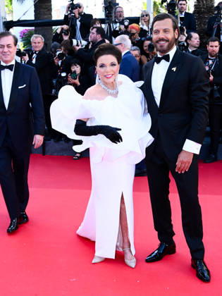 IPA84604091 - Cannes, 79th Cannes Film Festival 2026, opening red carpet Pictured: Joan Collins, Laurent Lafitte  Copyright: xTerenghi Ipa-Agency.netx xPoolxPhotoxEventsx07x 84604091