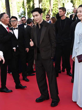 IPA84604431 - Cannes, 79th Cannes Film Festival 2026, Red Carpet di Apertura. Nella foto Lay Zhang  Copyright: xSimonexComix xPoolxPhotoxEventsx07x 84604431
