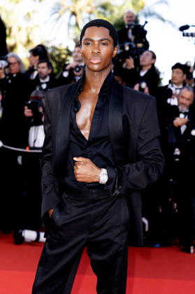 Alton Mason Montée des marches du film La vénus électrique pour la cérémonie douverture du 79ème Festival International du Film de Cannes, le 12 mai 2026 Olivier Borde Bestimage Red carpet for The electric kiss during the 79th Cannes International Film Festival Opening ceremony on May 12, 2026 Cannes France Copyright: xOLIVIERxBORDEx xBESTIMAGExOLIVIERxBORDEx xBESTIMAGEx