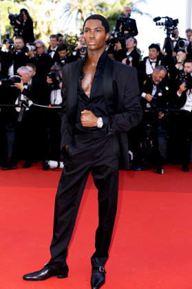 Alton Mason Montée des marches du film La vénus électrique pour la cérémonie douverture du 79ème Festival International du Film de Cannes, le 12 mai 2026 Olivier Borde Bestimage Red carpet for The electric kiss during the 79th Cannes International Film Festival Opening ceremony on May 12, 2026 Cannes France Copyright: xOLIVIERxBORDEx xBESTIMAGExOLIVIERxBORDEx xBESTIMAGEx