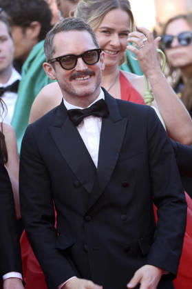 Elijah Wood mit Ehefrau Mette-Marie Kongsved bei der Opening Ceremony mit der Premiere des Kinofilms La VÃ nus Electrique The Electric Kiss auf dem Festival de Cannes 2026 79. Internationale Filmfestspiele von Cannes im Palais des Festivals. Cannes, 12.05.2026