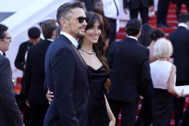 James Franco und Isabel Pakzad bei der Opening Ceremony mit der Premiere des Kinofilms La VÃ nus Electrique The Electric Kiss auf dem Festival de Cannes 2026 79. Internationale Filmfestspiele von Cannes im Palais des Festivals. Cannes, 12.05.2026