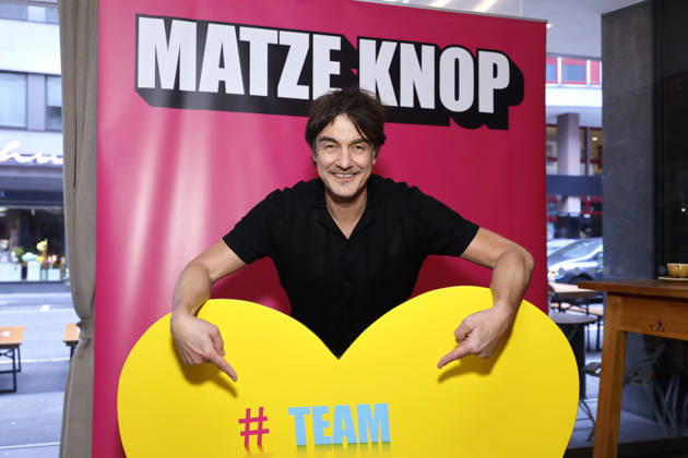 Comedian Matze Knop beim Tour-Auftakt zu seinem neuen Programm Spitzenreiter - Wo wir sind ist vorne im Gloria Theater in Köln. Köln, 12.05.2026 NRW Deutschland Copyright: xChristophxHardtx