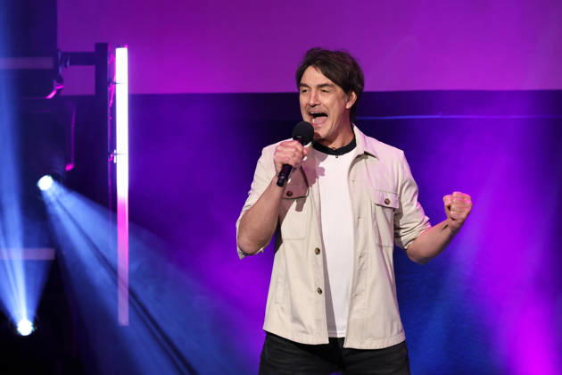 Comedian Matze Knop beim Tour-Auftakt zu seinem neuen Programm Spitzenreiter - Wo wir sind ist vorne im Gloria Theater in Köln. Köln, 12.05.2026 NRW Deutschland Copyright: xChristophxHardtx