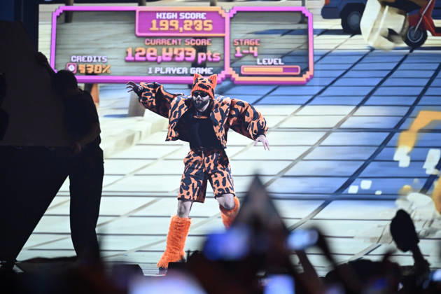 Akylas representing Greece with the song Ferto during Semi Final 1 of the 70th Eurovision Song Contest ESC at the Wiener Stadthalle in Vienna, Austria, Tuesday, May 12, 2026 VIENNA AUSTRIA x10070x  Copyright: xJessicaxGow TTx EUROVISION SONG CONTEST 2026 SEMI-FINAL 1 G8XrCKWwOoY