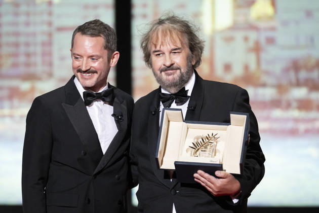 Cannes - Opening Ceremony EB US actor Elijah Wood and Peter Jackson during the Opening Ceremony as part of the 79th Cannes Film Festival in Cannes, France on May 12, 2026. Photo by Eliot Blondet ABACAPRESS.COM Cannes France France  Copyright: xBlondetxEliot ABACAx