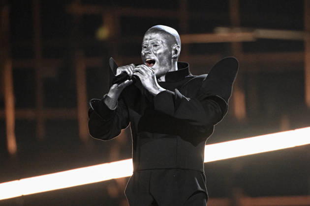 Lion Ceccah representing Lithuania with the song Solo quiero mas during semi final 1 of the 70th Eurovision Song Contest ESC at the Wiener Stadthalle in Vienna, Austria, Tuesday, May 12, 2026 VIENNA AUSTRIA x10070x  Copyright: xJessicaxGow TTx EUROVISION SONG CONTEST 2026 SEMI-FINAL 1 oLvPLdYdMW0