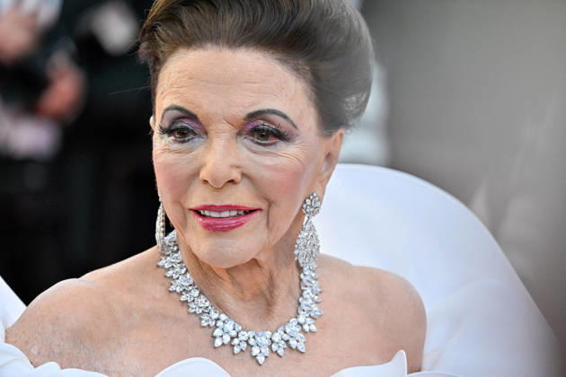 Cannes Opening Ceremony JR Joan Collins attending the Opening Ceremony of the 79th Cannes Film Festival in Cannes, France on May 12, 2026. Photo by Julien Reynaud APS-Medias ABACAPRESS.COM Cannes France  Copyright: xReynaudxJulien APS-Medias ABACAx