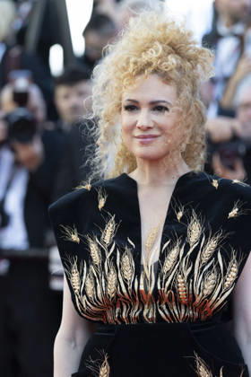 Miri Ben Ari Montée des marches du film La vénus électrique pour la cérémonie douverture du 79ème Festival International du Film de Cannes, le 12 mai 2026 Olivier Borde Bestimage Red carpet for The electric kiss during the 79th Cannes International Film Festival Opening ceremony on May 12, 2026 Cannes France Copyright: xOLIVIERxBORDEx xBESTIMAGExOLIVIERxBORDEx xBESTIMAGEx