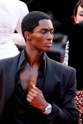 Alton Mason Montée des marches du film La vénus électrique pour la cérémonie douverture du 79ème Festival International du Film de Cannes, le 12 mai 2026 Jacovides Moreau Bestimage Red carpet for The electric kiss during the 79th Cannes International Film Festival Opening ceremony on May 12, 2026 Cannes France Copyright: xJACOVIDES-MOREAUx xBESTIMAGExJACOVIDES-MOREAUx xBESTIMAGEx