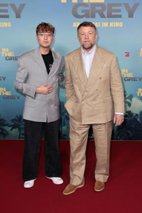 Jonas Wuttke und Guy Ritchie beim Special Screening des Kinofilms In The Grey im Zoo Palast. Berlin, 12.05.2026
