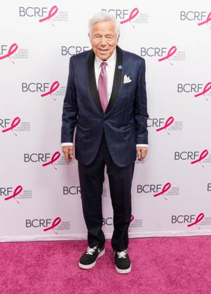 May 12, 2026, Bronx, New York, USA: New York, NY, USA on May 12, 2026: Robert Kraft attends BCRF s Hot Pink Party at Glasshouse. Bronx USA - ZUMAr339 20260512_znp_r339_051 Copyright: xLevxRadinx