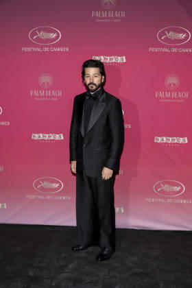 79th Cannes Film Festival Photocall Opening Dinner Palm Beach - Cannes, France Diego Luna 79th Cannes Film Festival Photocall Opening Dinner Palm Beach - Cannes, France 12th May 2026 SGPItalia id 134688_009 *Not Exclusive  Copyright: xSGPx