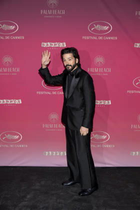 79th Cannes Film Festival Photocall Opening Dinner Palm Beach - Cannes, France Diego Luna 79th Cannes Film Festival Photocall Opening Dinner Palm Beach - Cannes, France 12th May 2026 SGPItalia id 134688_009 *Not Exclusive  Copyright: xSGPx