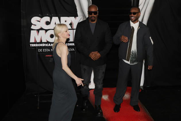 May 12, 2026, Mexico City, Ciudad de Mexico, Mexico: (L-R) Anna Faris, Shawn Wayans and Marlon Wayans attend the red carpet for Scary Movie 6 at Cinemex Plaza Antara. on May 12, 2026 in Mexico City, Mexico. Mexico City Mexico - ZUMAe321 20260512_zea_e321_053 Copyright: xIsmaelxRosasx