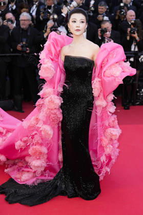Foto IPP Daniele Cifala’ Cannes 12 05 2026 Opening Ceremony And La Vénus Electrique (The Electric Venus) Screening - The 79th Annual Cannes Film Festival nella foto : Guest attends the opening ceremony and La Vénus Electrique (The Electric Venus) screening during the 79th annual Cannes Film Festival at Palais des Festivals on May 12, 2026 in Cannes, France.