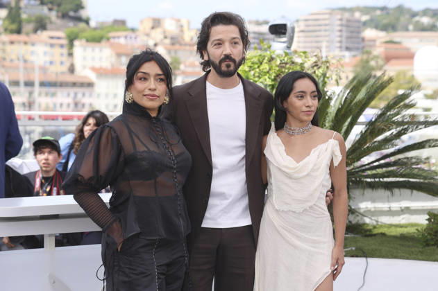Adriana Paz, Diego Luna und Anna Diaz beim Photocall zum Kinofilm Ceniza en la Boca Ashes auf dem Festival de Cannes 2026 79 Internationale Filmfestspiele von Cannes am Palais des Festivals. Cannes, 13.05.2026