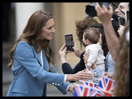 . 13 05 2026. Reggio Emilia, Italy. Kate Middleton. the Princess of Wales , on a walkabout outside the town hall in Reggio Emilia on day one of her visit to Italy.  xStephenxLockx xi-Imagesx IIM-26766-0034