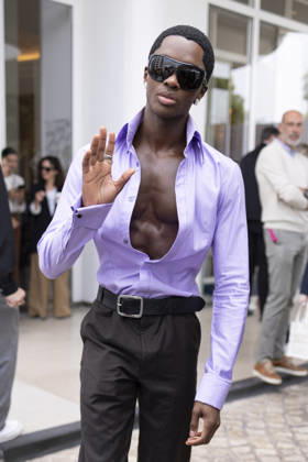 Cannes Alton Mason Exits Martinez MP Cannes, France- May 13: Alton Mason and friend arrives to Hotel Martinez during 79th Festival of Cannes, on May 13, 2026 in Cannes, France. Photo by Marco Piovanotto ABACAPRESS:COM Cannes France  Copyright: xPiovanottoxMarco ABACAx