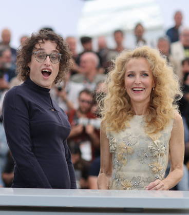 Jane Schoenbrun and Hannah Einbinder at the Teenage Sex and Death at Camp Miasma photocall at the 79th International Film Festival in Cannes, France on May 13, 2026 Jacovides Moreau Bestimage Teenage Sex and Death at Camp Miasma photocall at the 79th annual Cannes Film Festival at Palais des Festivals on May 13, 2026 in Cannes, France Cannes France  Copyright: xJACOVIDES-MOREAUx xBESTIMAGExJACOVIDES-MOREAUx xBESTIMAGEx