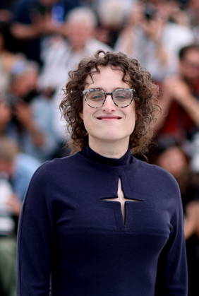 Jane Schoenbrun at the Teenage Sex and Death at Camp Miasma photocall at the 79th International Film Festival in Cannes, France on May 13, 2026 Jacovides Moreau Bestimage Teenage Sex and Death at Camp Miasma photocall at the 79th annual Cannes Film Festival at Palais des Festivals on May 13, 2026 in Cannes, France Cannes France  Copyright: xJACOVIDES-MOREAUx xBESTIMAGExJACOVIDES-MOREAUx xBESTIMAGEx